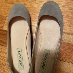 grey steven madden flats